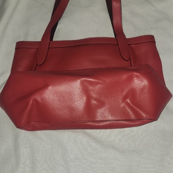 Coach Leather Horse and Carriage Tote - Picture 4 of 12